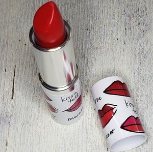 Clinique Matte Crimson Lipstick